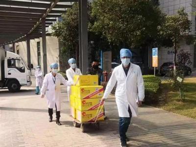 繼近20萬(wàn)只N95口罩馳援武漢，k8凯发再捐300萬(wàn)堅(jiān)果食品物資！
